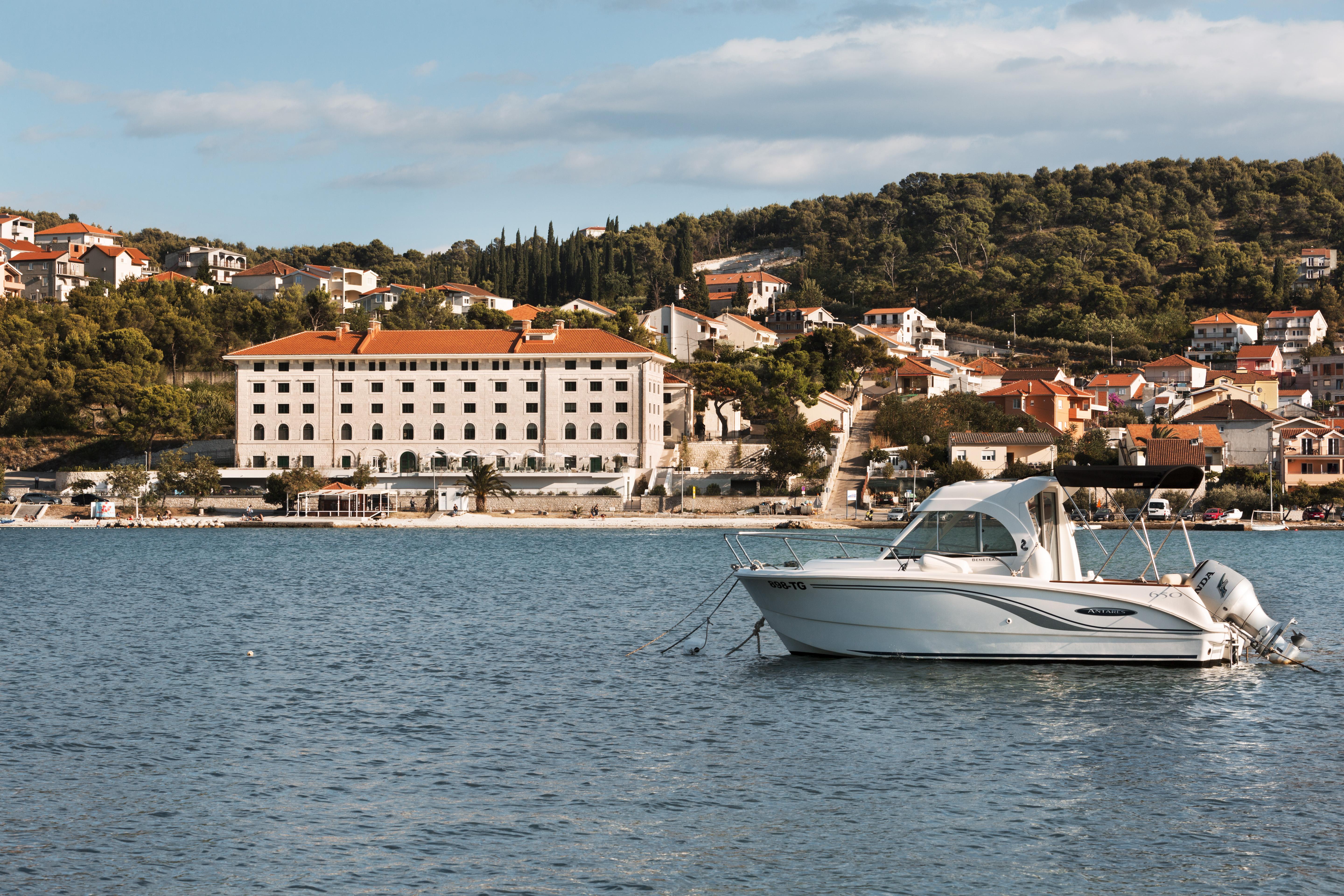 Hotel Brown Beach House & Spa Trogir Exterior photo